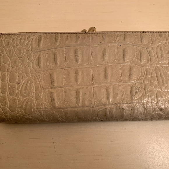 Kate Spade Wallet - Picture 2 of 4